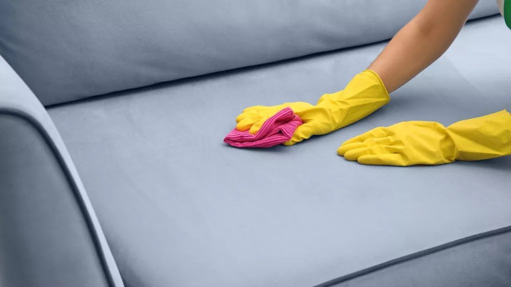 افضل شركة تنظيف كنب فى ابو ظبي بافضل الاسعار واحدث التقنيات